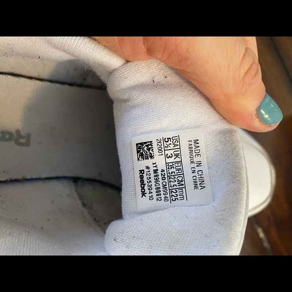 Reebok Classic Women’s Shoes - Picture 6 of 6